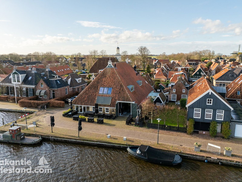 Groepsaccommodatie Woudsend aan het water