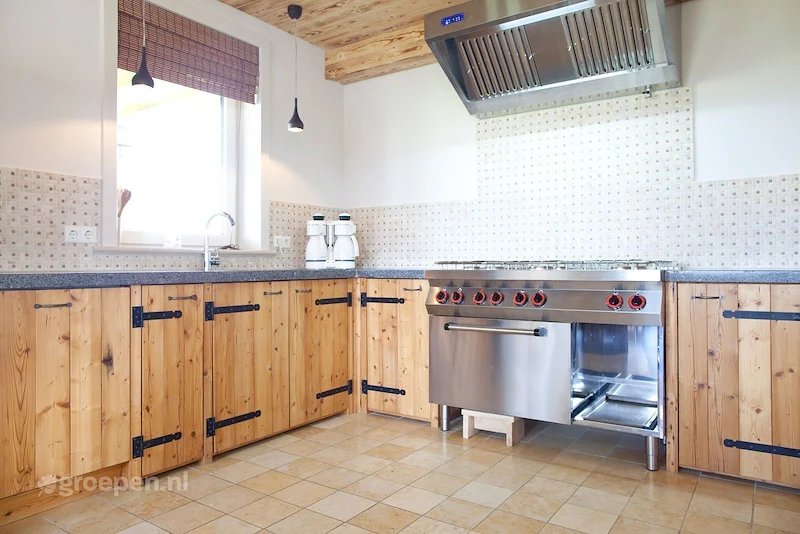 Groepsaccommodatie-Nederland-Barchem-40-personen-BRM-1355-032.jpg, keuken