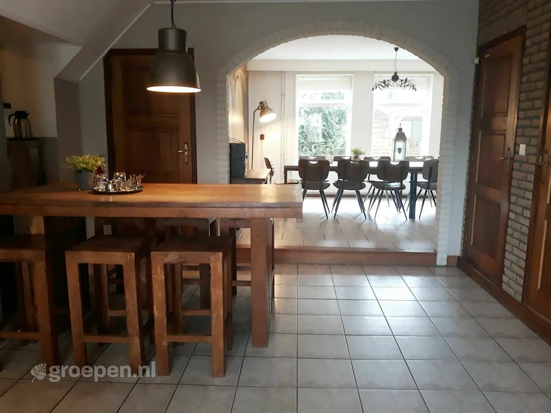 groepsaccommodatie-Nederland-Bakkeveen-BKV-2112-09.jpg, tafel