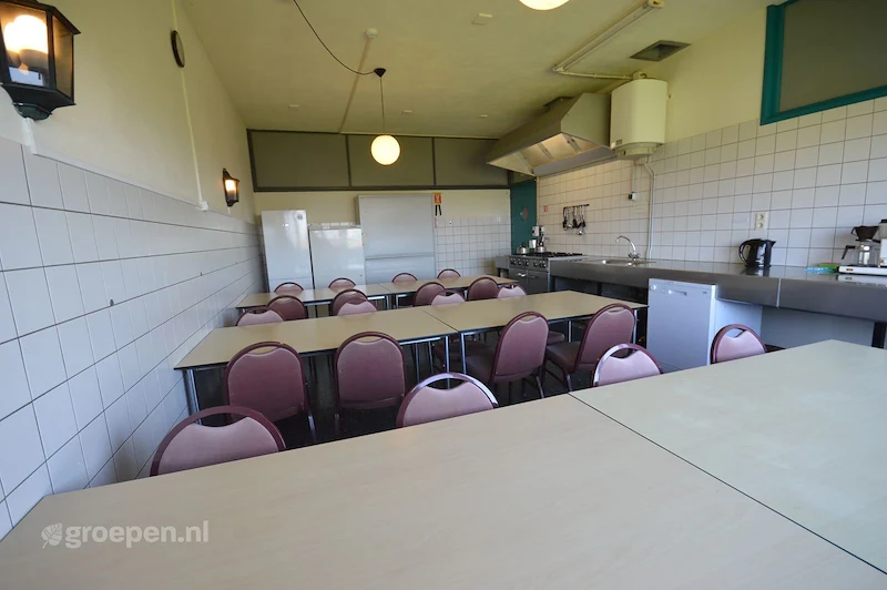 groepsaccommodatie-oosterzee-ooz-1419, eettafels