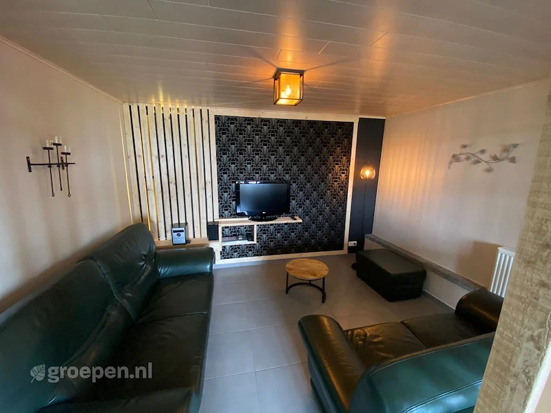 Groepsaccommodatie—BELGIE-FRANCHEVILLE—11 personen-FRA-2529, tv, bank