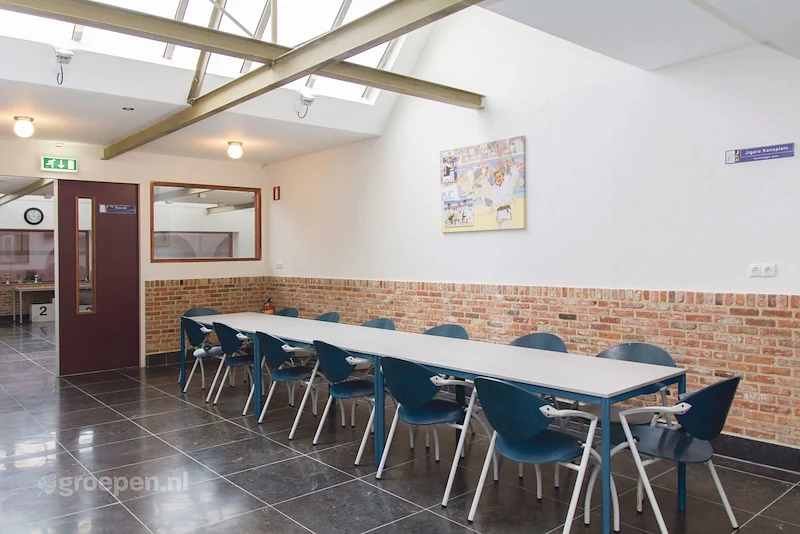 groepsaccommodatie GRL-1613, eettafel