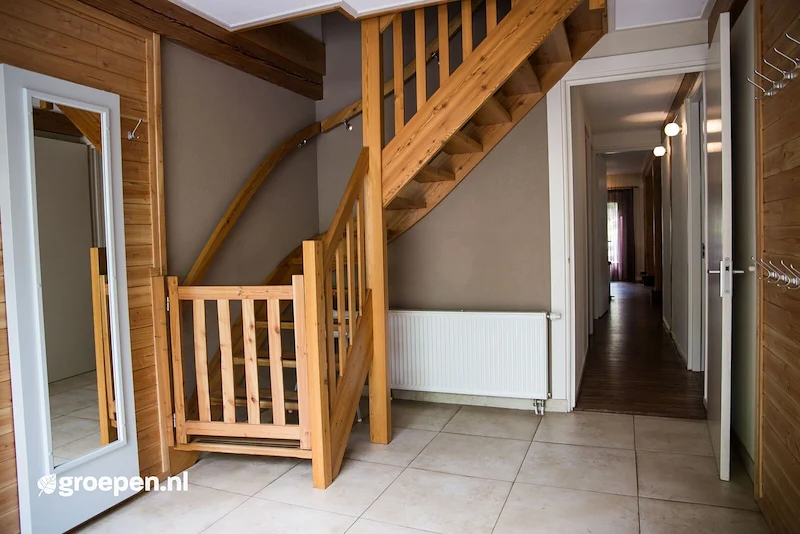 Groepsaccommodatie-Nederland-Bruchterveld-16-personen-BTV-1195-11.jpg, trap, gang