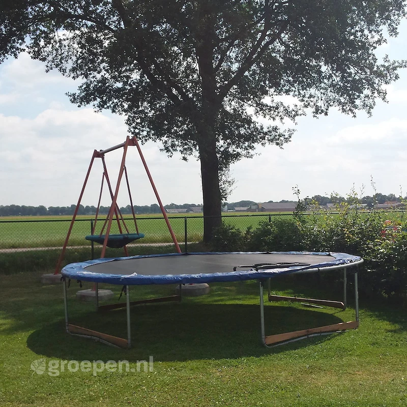 De_Peelrand_Hoeve_-_trampoline_1_-_MP.jpg De_Peelrand_Hoeve_-_trampoline_1_-_MP.jpg