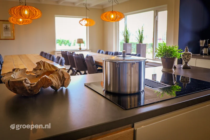 groepsaccommodatie-Nederland-Voorthuizen-VTH-1234-01.jpg, Keuken 