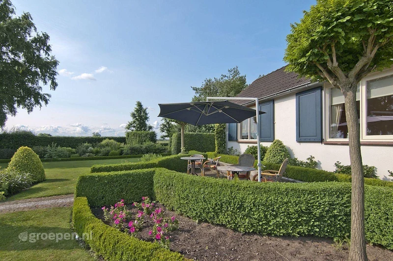 groepsaccommodatie-Nederland-Lengel-12 personen-LEN-370-52.jpg, Parasol,Terras,Groen