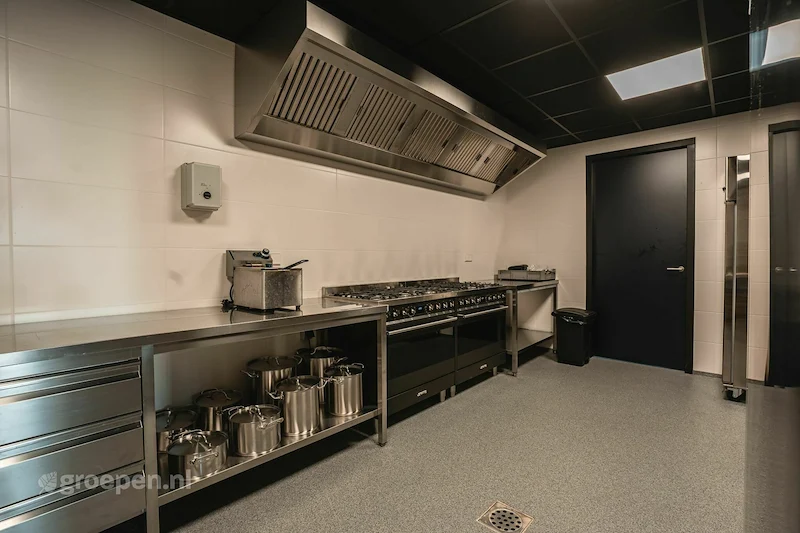 groepsaccommodatie-nederland-Bant-230-personen-BAN-1726b-5.jpg, keuken