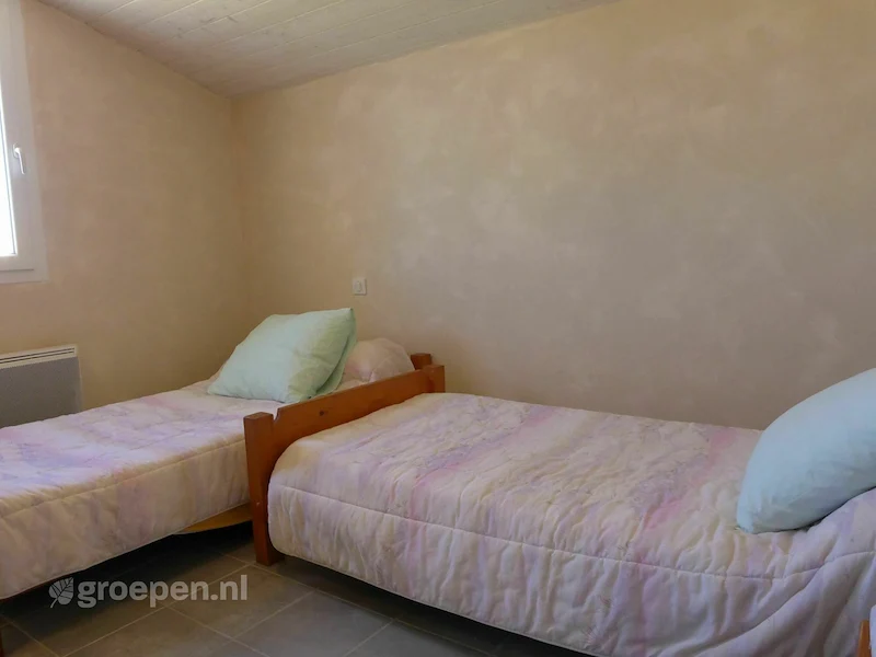 groepsaccommodatie-Frankrijk-Narbonne-6-personen-MAI-2336-07.jpg, eenpersoonsbedden