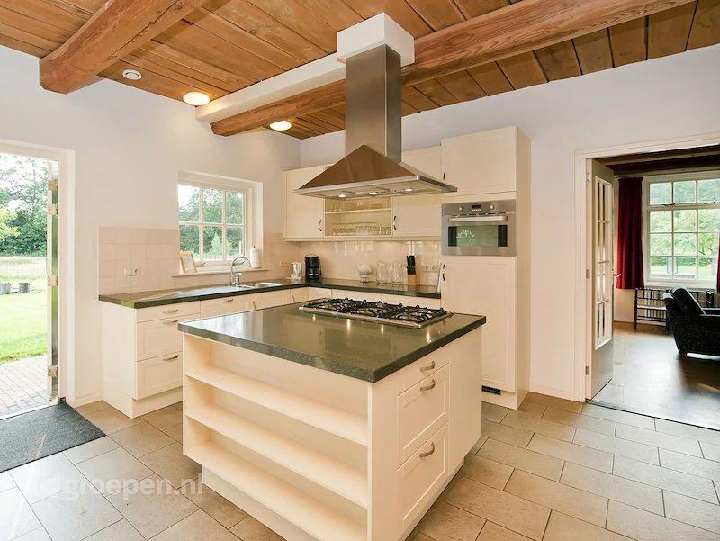 groepsaccommodatie-nederland-tubbergen-12-personen-tbn-696-029.jpg, keuken