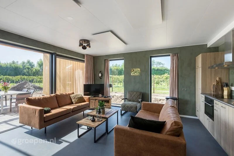 groepsaccommodatie-Nederland-Vrouwenpolder-VWP-2459-01.jpg, woonkamer