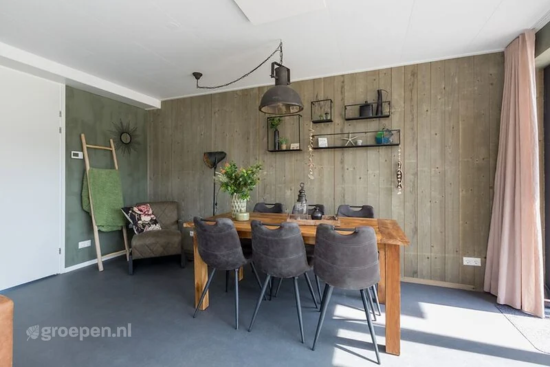 groepsaccommodatie-Nederland-Vrouwenpolder-VWP-2459-03.jpg, eettafel