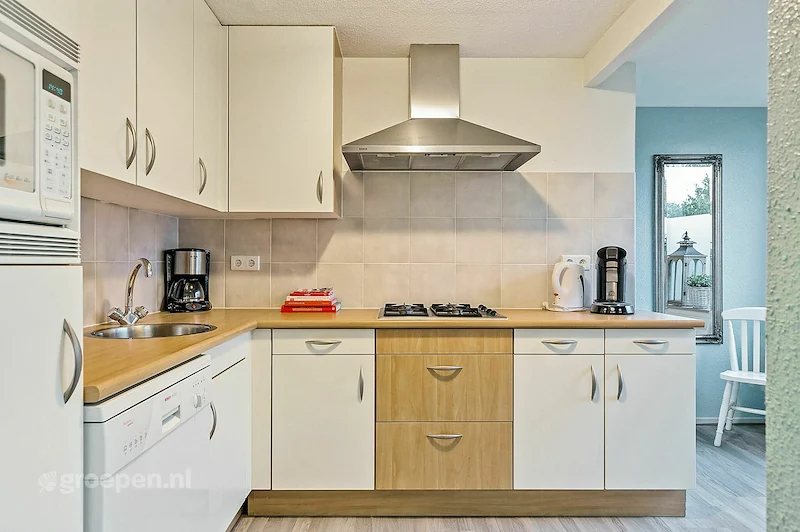 groepsaccommodatie-Nederland-Heeg-BAK-2335-08.jpg, Open keuken