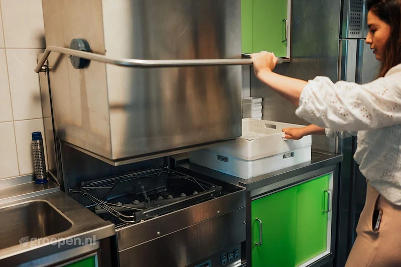 groepsaccommodatie-Nederland-Havelte-40-personen-HVL-965-14.jpg, vaatwasser ind e keuken