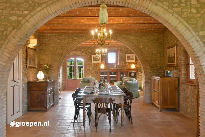 Villa-Italie-Guardistallo-GUA-8041-18, tafel, stoelen