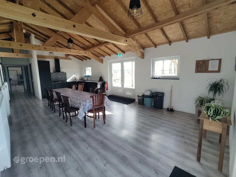 groepsaccommodatie-Nederland-Oirlo-10-personen-OIR-2160-G-12.jpg, tafel, stoelen 