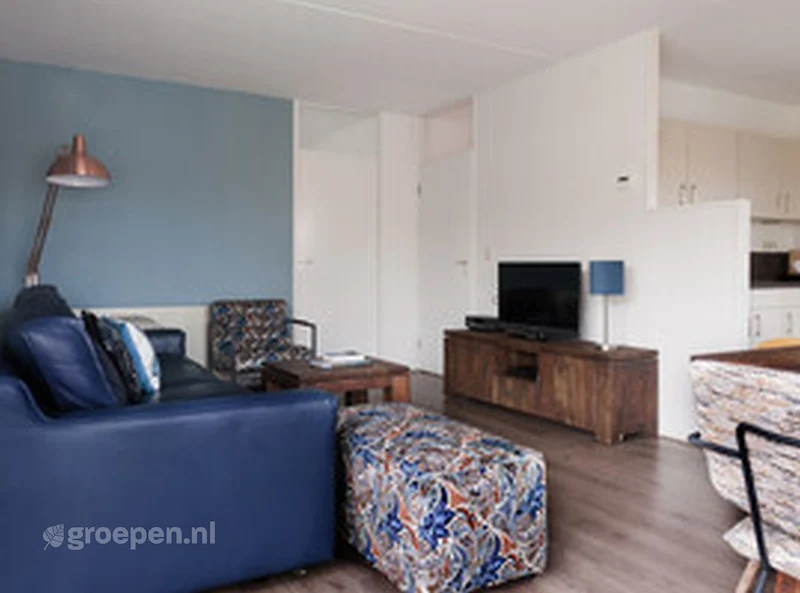 Groepsaccommodatie-10 personen-Nederland-Eernewoude-ITW-0014-B25.jpg, zithoek,tv Groepsaccommodatie-10 personen-Nederland-Eernewoude-ITW-0014-B25.jpg, zithoek,tv