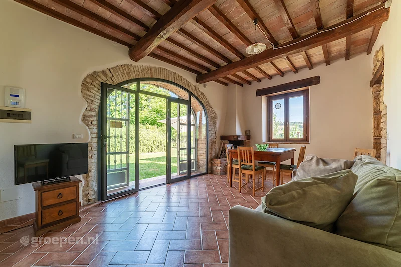 Villa-Italië-Umbrië-Amelia-20personen-AME-2230-006.jpg, glazen deuren,woonkamer,recreatieruimte Villa-Italië-Umbrië-Amelia-20personen-AME-2230-006.jpg, glazen deuren,woonkamer,recreatieruimte