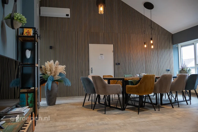 Groepsaccommodatie-16 personen-Nederland-Ouddorp-ODD-1346-09.jpg, eettafel