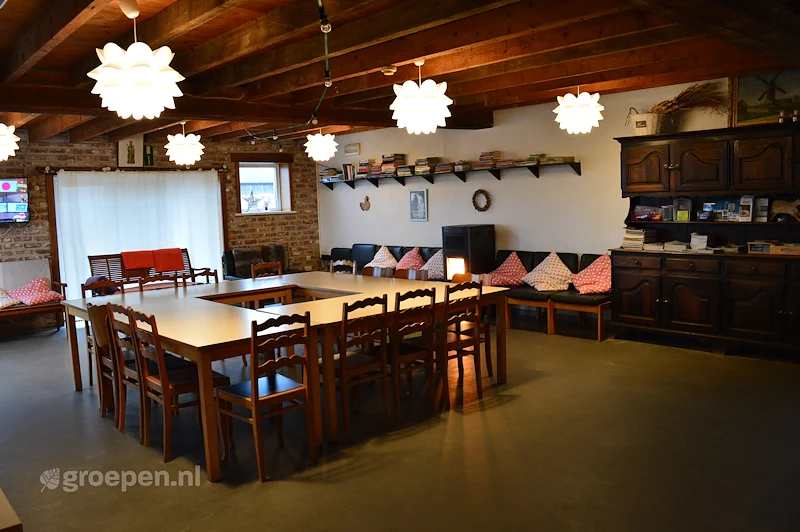 Groepsaccommodatie-Belgie-West-Vlaanderen-Middelkerke-74p-MDK-1500, eettafel