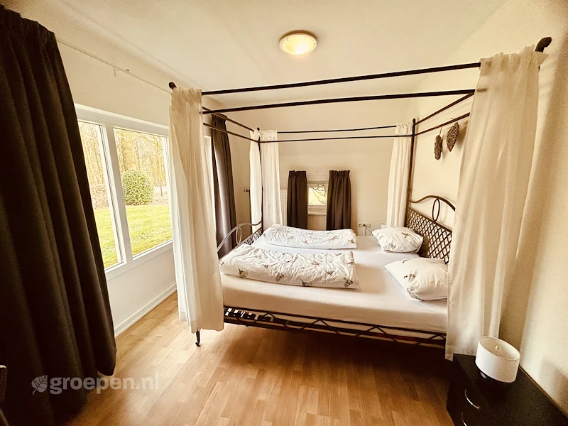 groepsaccommodatie-Nederland-Handel-16 personen HAN-478-02.jpg, 2-persoonsbed