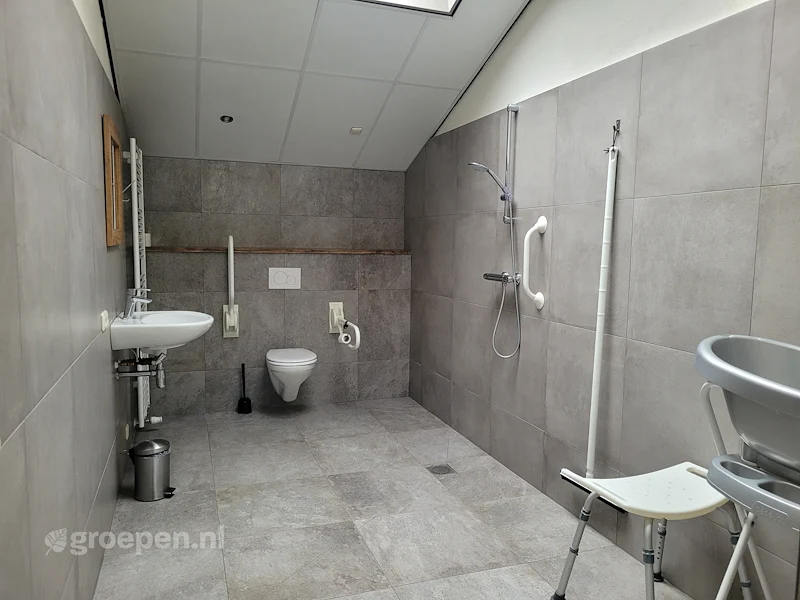 groepsaccommodatie-Nederland-De_Moer-MOE-1604-47.jpg, rolstoelgeschikte douche