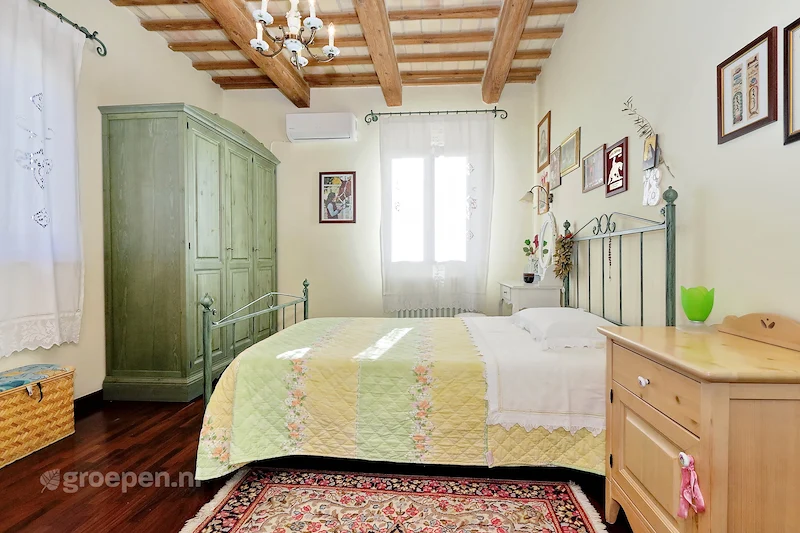 Villa-Italie-Marche-Appignano-8personen-APP-4049-001.jpg, Slaapkamer,Tweepersoonsbed,Tweepersoonskamer,Kledingkast