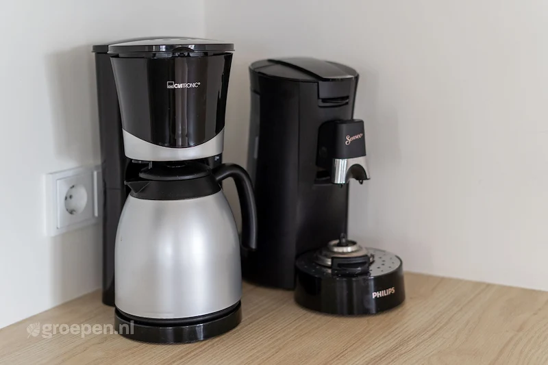 Groepsaccommodatie-20personen-Nederland-Nes-NES-1192--043.jpg, koffiezetapparaat