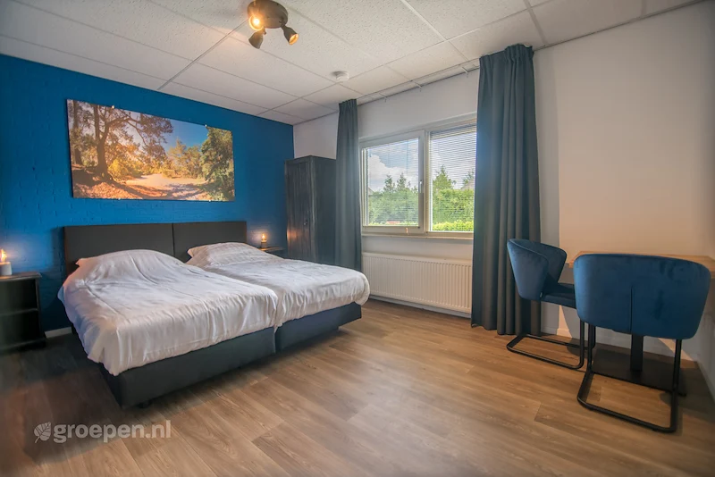 groepsaccommodatie-Nederland-28-personen-DenHam-DHM-1995-4.jpg, 2-persoonsbed