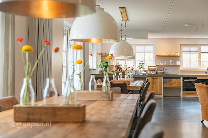 groepsaccommodatie-Nederland-Texel-36-personen-DNB-1780-3.jpg, eettafel groepsaccommodatie-Nederland-Texel-36-personen-DNB-1780-3.jpg, eettafel