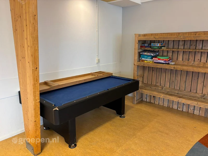 groepsaccommodatie-Nederland-Heeg-42 personen-HEE-3756-23.jpg, Pooltafel,Recreatieruimte groepsaccommodatie-Nederland-Heeg-42 personen-HEE-3756-23.jpg, Pooltafel,Recreatieruimte