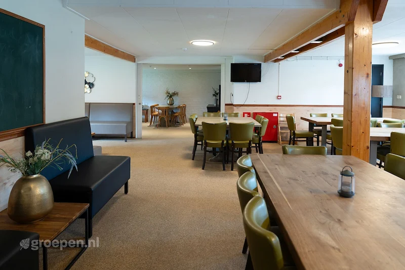 groepsaccommodatie-Nederland-35personen-Meppen-MPN-1735--008.jpg, Eettafels