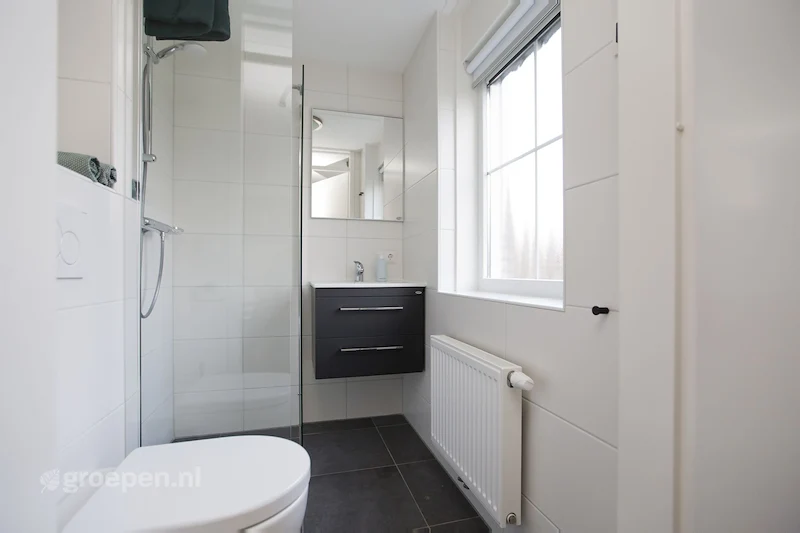 Groepsaccommodatie-24 personen-Nederland-Voorthuizen-VTH-1056--05.jpg, Badkamer