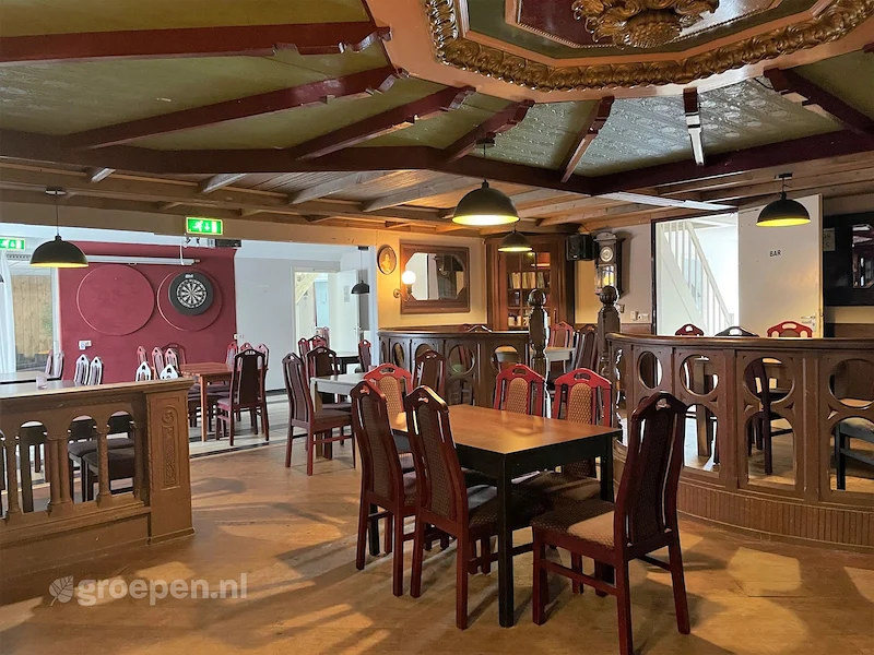 groepsaccommodatie-Nederland-Groesbeek-60personen-GSB-1724-001.jpg, tafels