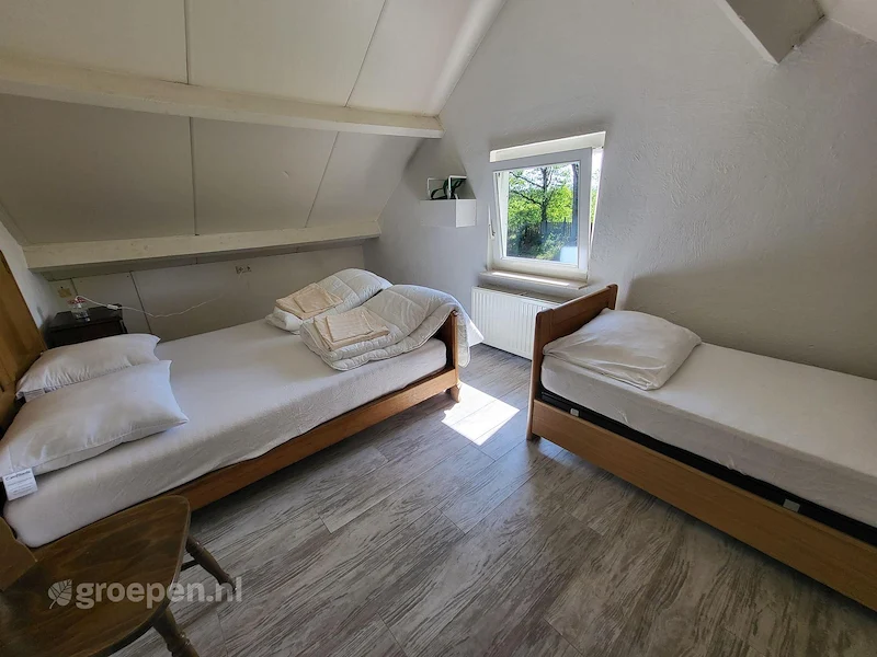 Groepsaccommodatie-Heythuysen-Nederland-10 personen HET-1011-G, 1-persoonsbedden