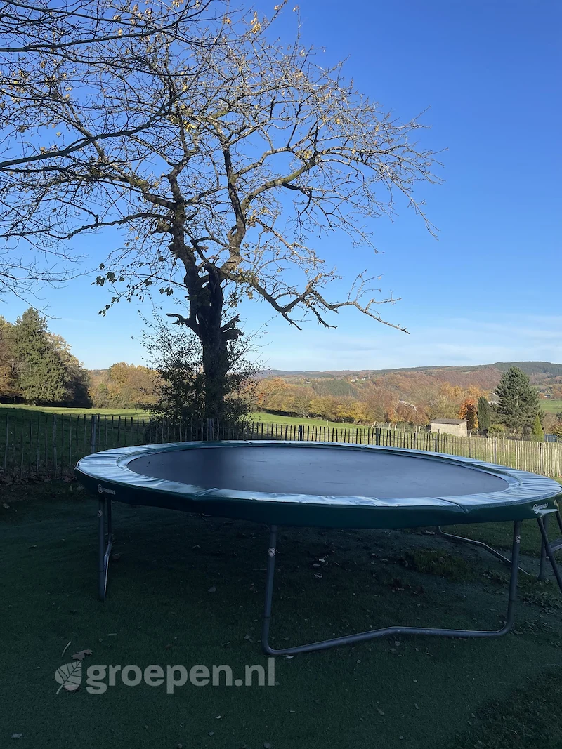 Groepsaccommodatie-Belgie-Erezee-32 personen-ARO-5574--44.jpg, trampoline Groepsaccommodatie-Belgie-Erezee-32 personen-ARO-5574--44.jpg, trampoline