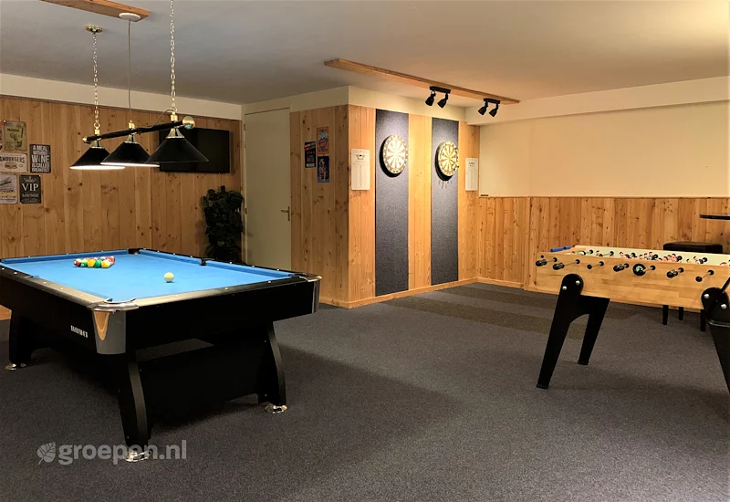 groepsaccommodatie-Nederland-Berg_en_Dal-40 personen-BER-986-, Pooltafel, voetbaltafel groepsaccommodatie-Nederland-Berg_en_Dal-40 personen-BER-986-, Pooltafel, voetbaltafel