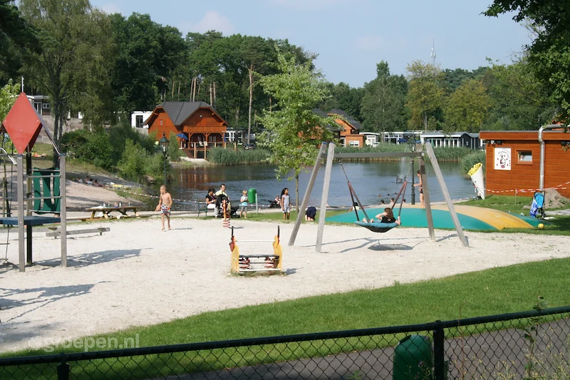 groepsaccommodatie-Nederland-Brunssum-12-personen-EUR-6873-001.png, Speeltuin