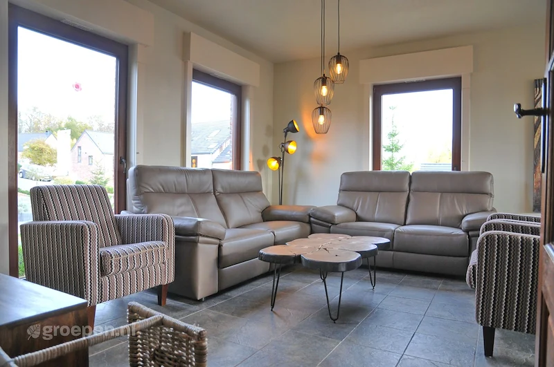 Groepsaccommodatie-Belgie-Durbuy-9 personen-ARO-5589--22.jpg, Banken, stoelen Groepsaccommodatie-Belgie-Durbuy-9 personen-ARO-5589--22.jpg, Banken, stoelen