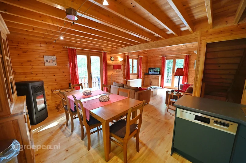 Groepsaccommodatie-Belgie-Erezee-8 personen-ARO-5596--05.jpg, eettafel