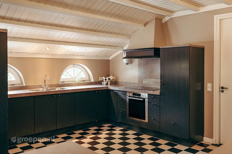groepsaccommodatie-Nederland-Heleaveen-18-personen-HLV-1919.jpg, keuken