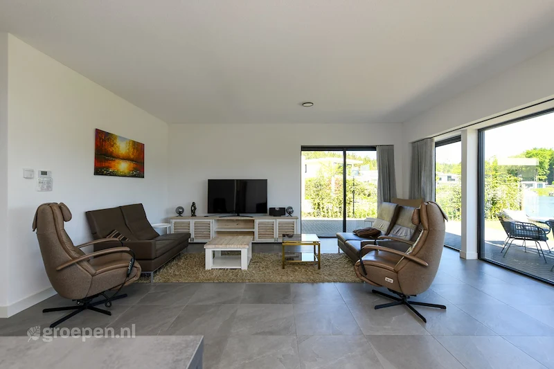 Groepsaccommodatie-Nederland-Zeewolde-10personen-ZWD-8474.031.jpg, Woonkamer Groepsaccommodatie-Nederland-Zeewolde-10personen-ZWD-8474.031.jpg, Woonkamer