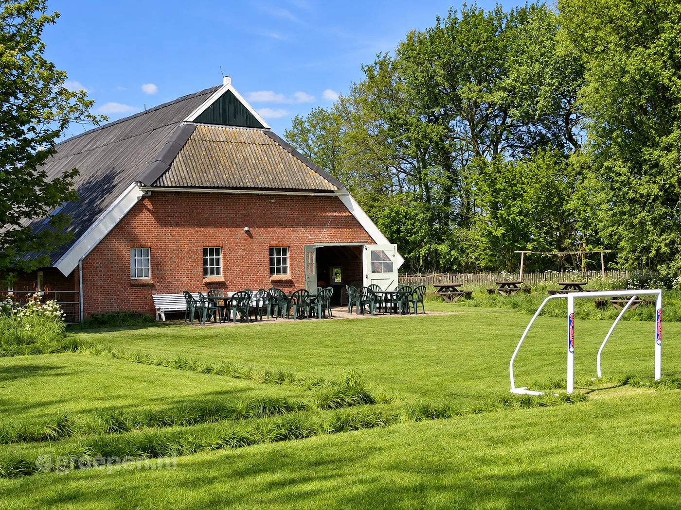 Groepsaccommodatie-Nederland-Noordpolderzijl-36 personen-NPZ-1801--05.jpg, Vooraanzicht groepsaccommodatie Groepsaccommodatie-Nederland-Noordpolderzijl-36 personen-NPZ-1801--05.jpg, Vooraanzicht groepsaccommodatie