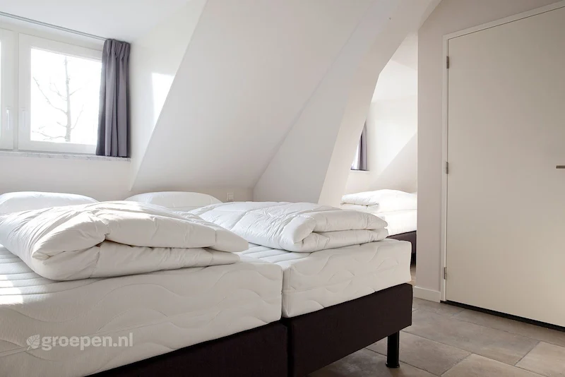 Groepsaccommodatie-Nederland-Kessel—30-personen-KES-1454-D-65.jpg, 1-persoonsbed