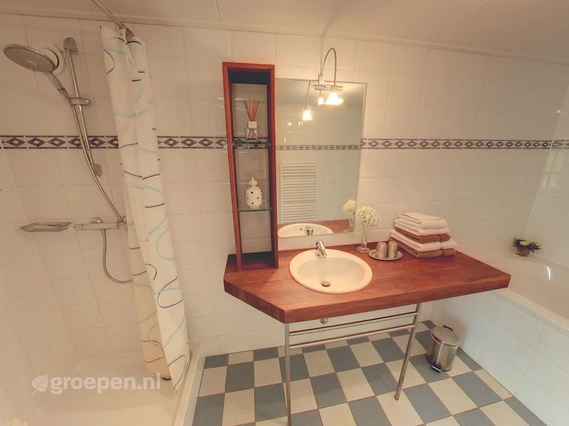 Groepsaccommodatie-Nederland-Lettele-12-personen-LTL-1148-01.jpg, wastafel